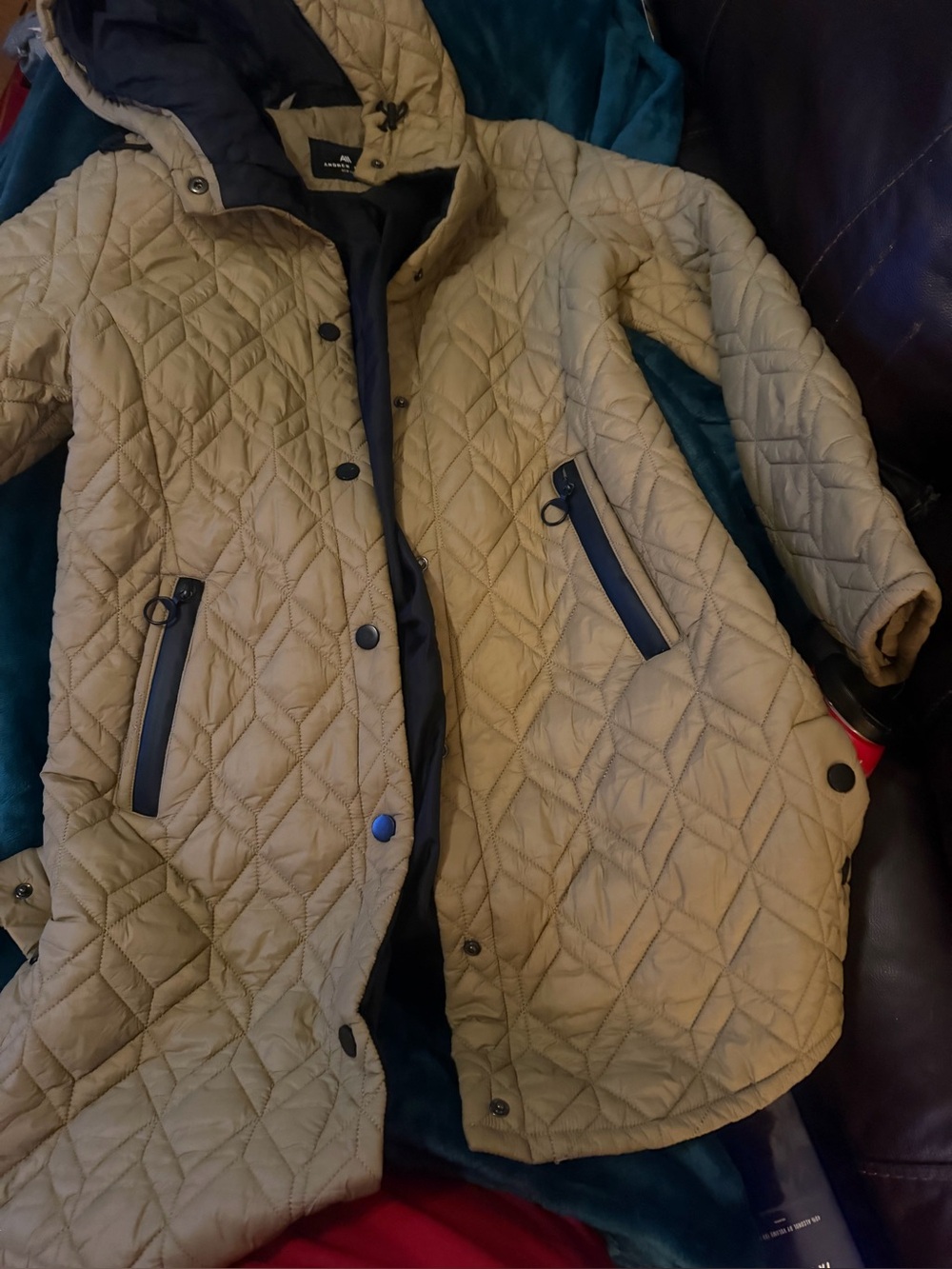 Andrew Marc 19” ptp Quilted Hooded Coat - Beige - Picture 2 of 2